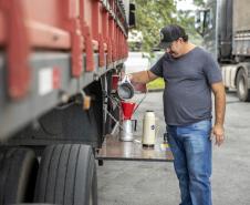 Ação que marca do Dia Mundial da Hipertensão se destina, em especial, aos caminhoneiros. Neste ano, de janeiro a abril, mais de 143 mil caminhoneiros foram recebidos no Pátio de Triagem e passaram por exames de saúde.