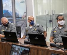 Oficiais da Marinha conhecem estrutura e logística dos portos do Paraná