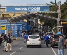 Quase 4,2 mil trabalhadores portuários já estão vacinados em Paranaguá e Antonina.