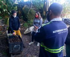 Projeto é gratuito, tem início com ensinamentos sobre compostagem e qualquer morador das comunidades isoladas das áreas de abrangência dos portos paranaenses pode participar