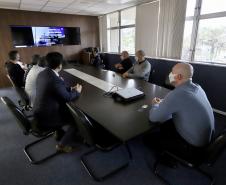 Comitiva de empresários esteve na sede administrativa da Portos do Paraná para conhecer os diferenciais que os portos paranaenses podem oferecer para a movimentação de açúcar ensacado.