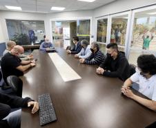Comitiva de empresários esteve na sede administrativa da Portos do Paraná para conhecer os diferenciais que os portos paranaenses podem oferecer para a movimentação de açúcar ensacado.