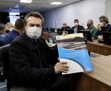 Porto de Paranaguá tem previsão de receber navio de passageiros em novembro, caso a pandemia esteja controlada. Anuncio foi feito ao Secretário de Desenvolvimento Sustentável e Turismo nesta quarta-feira.