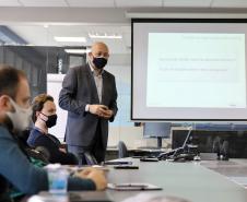 Os workshops tiveram como objetivo instrumentalizar gerentes e a Equipe da Gestão da Mudança com técnicas de patrocínio, comunicação, remoção de barreiras e atividades de elaboração de planos de ação para apoiar a implantação do projeto Orgulho de Ser Portos do Paraná.