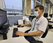 Cada vez mais, moradores dos municípios da região reforçam o time de cuidado permanente com o Meio Ambiente nos Portos de Paranaguá e Antonina. 