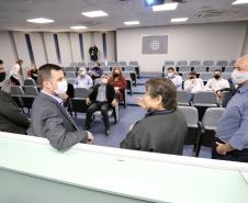 Comitiva do porto catarinense visitou estrutura paranaense e conheceu um pouco mais sobre a gestão e a operação portuária adotadas em Paranaguá e Antonina.