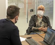 Encontro entre conselheiro e direção da empresa pública atualizou assuntos que envolvem a administração e os contratos vigentes 