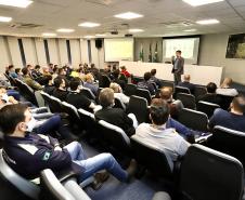 Relatório final do Projeto Orgulho de Ser Portos do Paraná foi entregue pela consultoria em solenidade nesta terça-feira. Alguns processos já iniciaram, outros serão colocados em prática ao longo dos próximos meses.