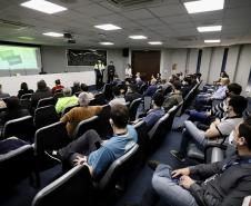 Relatório final do Projeto Orgulho de Ser Portos do Paraná foi entregue pela consultoria em solenidade nesta terça-feira. Alguns processos já iniciaram, outros serão colocados em prática ao longo dos próximos meses.
