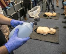 Turma com integrantes da Unidade Administrativa de Segurança Portuária participou de 40 horas de curso de combate a incêndios e primeiros socorros para atuação no Porto de Paranaguá.