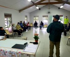 Serão recuperados, com técnicas agroflorestais, cerca de 40 hectares que ficam em área de drenagem e que tiveram a vegetação nativa retirada, com impacto direto na quantidade de sedimentos carregados pela chuva até o mar. As bacias hidrográficas abrangem também locais dentro da Área de Proteção Ambiental Federal de Guaraqueçaba e o complexo estuarino de Paranaguá.