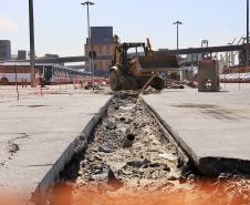 O sistema de drenagem pluvial da faixa portuária e do silo público vertical do Porto de Paranaguá foi todo readequado. Com investimento de pouco mais de R$15,4 milhões da Portos do Paraná, a obra foi realizada em cinco lotes, somando área total de quase 375 mil metros quadrados. Está em fase de conclusão.