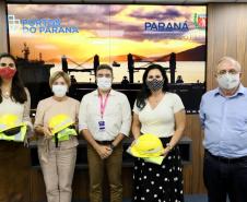 Nesta terça-feira (09), representantes da diplomacia espanhola no Brasil visitaram o Porto de Paranaguá. A comitiva, integrada pela conselheira de Agricultura, Pesca e Alimentação da Embaixada, Maria Elisa Barahona Nieto, e pela cônsul honorária do país, em Curitiba, Blanca Hernando Barco, foi recebida pela diretoria da Portos do Paraná.