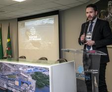 Ministro do TST debate trabalho portuário em seminário na Portos do Paraná
