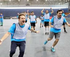 Portos do Paraná reúne colaboradores e terceirizados para promover conscientização e confraternização neste sábado (20), em Paranaguá. Na arena esportiva Albertina Salmon, um torneio de futebol marcou o “Novembro Azul”, mês de conscientização sobre a saúde do homem e a prevenção ao câncer de próstata. 