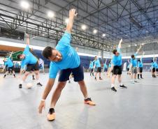 Portos do Paraná reúne colaboradores e terceirizados para promover conscientização e confraternização neste sábado (20), em Paranaguá. Na arena esportiva Albertina Salmon, um torneio de futebol marcou o “Novembro Azul”, mês de conscientização sobre a saúde do homem e a prevenção ao câncer de próstata. 