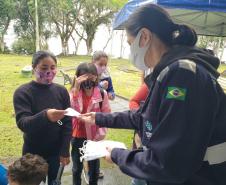 Evento do programa Porto em Ação ofereceu testes de glicemia, aferição de glicose, corte de cabelo, distribuição de kits de jogos lúdicos, atividades físicas e orientações da Marinha e Guarda Portuária.