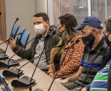 Um grupo de 16 engenheiros de diversas áreas, associados ao Instituto de Engenharia do Paraná (IEP), visitou o Porto de Paranaguá nesta quarta-feira (8). A atividade técnica integra a 27ª Semana de Engenharia da entidade e foi oportunidade para os profissionais conhecerem os projetos em desenvolvimento nos terminais portuários do Estado.