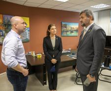 A Diretoria de Desenvolvimento Empresarial da Portos do Paraná recebeu na manhã desta terça-feira (14) o presidente da Câmara de Comércio Brasil-Tailândia (BTCC), Marcelo Souza. O objetivo do encontro foi apresentar as inúmeras atividades que envolvem a Câmara de Comércio Brasil-Tailândia com os portos paranaenses.