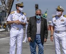 Último dia de visitas oficiais foi marcado pela presença do Almirante de Esquadra de reserva, Arthur Pires Ramos, filho de ex-superintendente da Administração dos Portos de Paranaguá e Antonina.