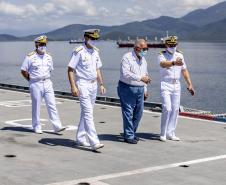 Último dia de visitas oficiais foi marcado pela presença do Almirante de Esquadra de reserva, Arthur Pires Ramos, filho de ex-superintendente da Administração dos Portos de Paranaguá e Antonina.
