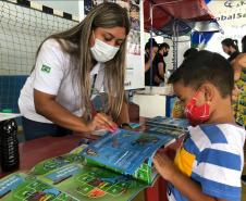 Ação é mensal, leva diversos serviços para a população e acontece em parceria com a Prefeitura de Paranaguá e diversas entidades