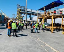 Realizado pela Portos do Paraná e Órgão Gestor de Mão de Obras, evento reuniu portuários e prestadores de serviço. Proposta foi falar sobre o assunto fugindo um pouco da parte técnica, mas trazendo temas que façam os trabalhadores refletirem.