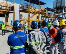 Realizado pela Portos do Paraná e Órgão Gestor de Mão de Obras, evento reuniu portuários e prestadores de serviço. Proposta foi falar sobre o assunto fugindo um pouco da parte técnica, mas trazendo temas que façam os trabalhadores refletirem.