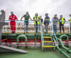 MV Afros foi reconhecido como o graneleiro com o melhor desempenho ambiental no planeta. A embarcação funciona com velas rotatórias, que reduzem o consumo de combustível e permitem maior desempenho na navegação.