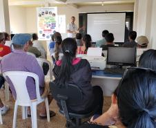 Evento que acontece na Ilha de Amparo já passou por Antonina, Ilha dos Valadares, Eufrasina e Guaraqueçaba. Objetivo é apresentar aos pescadores os dados de produção levantados através de monitoramentos realizados pela empresa pública.