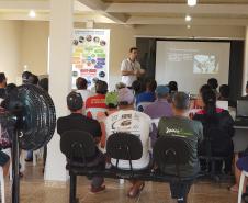 Evento que acontece na Ilha de Amparo já passou por Antonina, Ilha dos Valadares, Eufrasina e Guaraqueçaba. Objetivo é apresentar aos pescadores os dados de produção levantados através de monitoramentos realizados pela empresa pública.