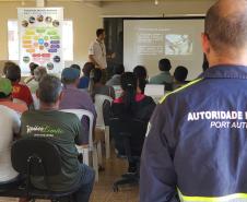 Evento que acontece na Ilha de Amparo já passou por Antonina, Ilha dos Valadares, Eufrasina e Guaraqueçaba. Objetivo é apresentar aos pescadores os dados de produção levantados através de monitoramentos realizados pela empresa pública.