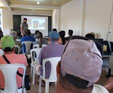 Evento que acontece na Ilha de Amparo já passou por Antonina, Ilha dos Valadares, Eufrasina e Guaraqueçaba. Objetivo é apresentar aos pescadores os dados de produção levantados através de monitoramentos realizados pela empresa pública.