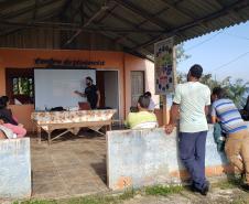 Evento que acontece na Ilha de Amparo já passou por Antonina, Ilha dos Valadares, Eufrasina e Guaraqueçaba. Objetivo é apresentar aos pescadores os dados de produção levantados através de monitoramentos realizados pela empresa pública.