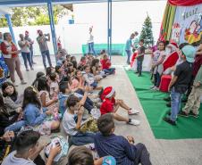 Porto faz ação de Natal com estudantes da rede municipal de Paranaguá