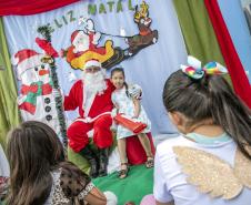 Porto faz ação de Natal com estudantes da rede municipal de Paranaguá