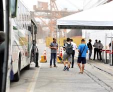 Navio com 2 mil turistas chega a Paranaguá e deve colocar Paraná na rota de cruzeiros