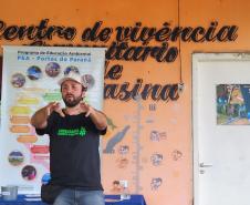 Além do conhecimento repassado foi também entregue aos moradores uma cartilha que ensina a instalar o sistema com biodigestor. Ação faz do programa de educação ambiental da empresa pública.