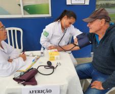 Ação aconteceu no Pátio de Triagem de Paranaguá, com medição de pressão arterial, controle glicêmico e orientações sobre saúde e ergonomia.