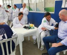 Ação aconteceu no Pátio de Triagem de Paranaguá, com medição de pressão arterial, controle glicêmico e orientações sobre saúde e ergonomia.
