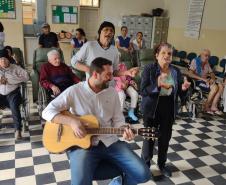 Funcionários da Portos do Paraná realizam ação no Asilo São Vicente de Paulo