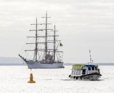 Cisne Branco vira atração do Porto de Paranaguá neste final de semana