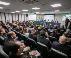 Empresa pública reuniu representantes do Estado, municípios e empresários dos mais diversos segmentos de comércio e serviços do Litoral nesta terça. A previsão é que cerca de 2 mil pessoas passem pela região durante cada uma das escalas da MSC em Paranaguá, injetando mais de R$ 1,5 milhão, por semana, na economia local.