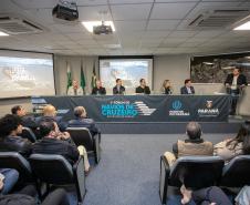 Empresa pública reuniu representantes do Estado, municípios e empresários dos mais diversos segmentos de comércio e serviços do Litoral nesta terça. A previsão é que cerca de 2 mil pessoas passem pela região durante cada uma das escalas da MSC em Paranaguá, injetando mais de R$ 1,5 milhão, por semana, na economia local.