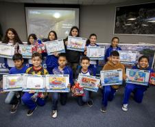 Projeto Porto Escola premia alunos de Paranaguá por desenhos e frases sobre o porto