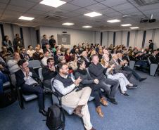 Visita ao Porto de Paranaguá abre encontro sobre logística, infraestrutura e transportes