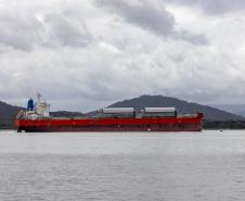 Porto de Paranaguá recebe primeiro navio "verde" do mundo nesta sexta-feira