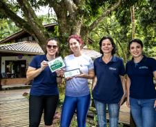 Portos do Paraná certifica empresas da Ilha do Mel com “Selo Verde 2023”