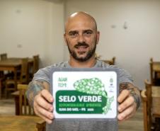 Portos do Paraná certifica empresas da Ilha do Mel com “Selo Verde 2023”