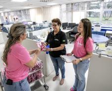 Ação marca encerramento da campanha Outubro Rosa na Portos do Paraná